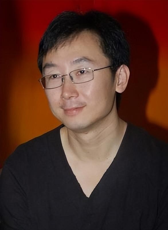 央视主播胡蝶:倒贴 50万与陆川闪婚,婚后分居生下一儿一女