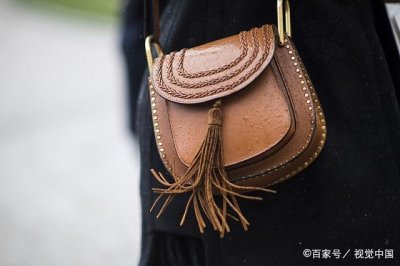​奔驰开上天桥是耻是荣？