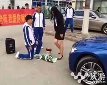 ​男生向老师求婚 中学生向老师求爱怎么办？