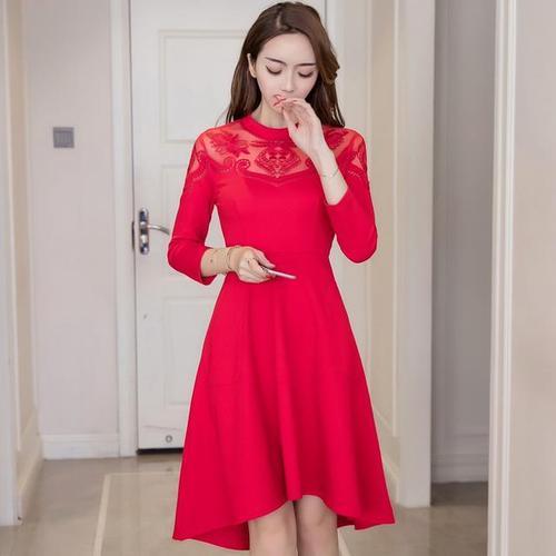 冬天参加婚礼穿什么衣服好看