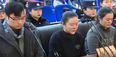 ​19年“醉驾玛莎拉蒂”致2死案宣判，主犯落泪下跪道歉，终判无期