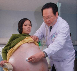 ​12年前“巨腹姑娘”彭细妹患癌被丈夫抛弃，熬过逆境后，重获新生