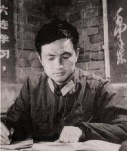 ​任正非前妻：30年前生下两个孩子，因200万负气离婚，如今怎样