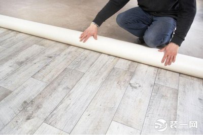 ​地板革怎么铺？效果好不好？装修网详解铺贴步骤