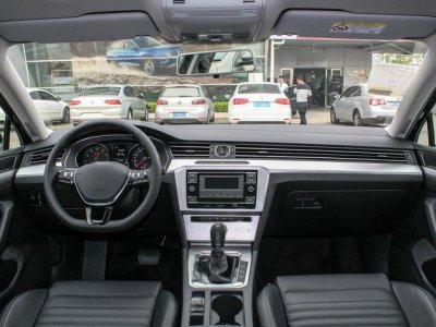 ​2011款 2.0TSI 自动舒适型 迈腾配置怎么样 迈腾购车手册