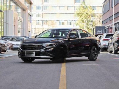 ​2013款 3.0L V6 DSG 旗舰尊享版 帕萨特空间怎么样 帕萨特购车手册