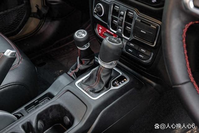 解读Jeep角斗士，三十多万的越野皮卡，Dana 44重型车轴-