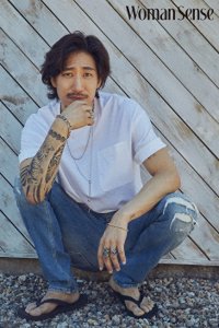 ​韩国歌手Tiger JK最新杂志写真曝光
