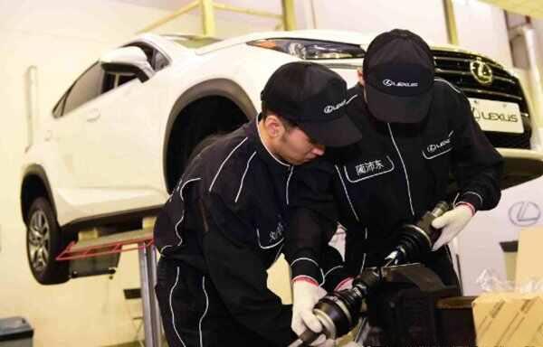 雷克萨斯ES颜色排行，雷克萨斯ES200畅销颜色是哪个-