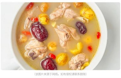 板栗鸡汤的做法分享给你,喜欢别错过哦!