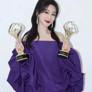 ​网传杨紫片酬超过1个亿！无视限薪令？源头报告已作修改