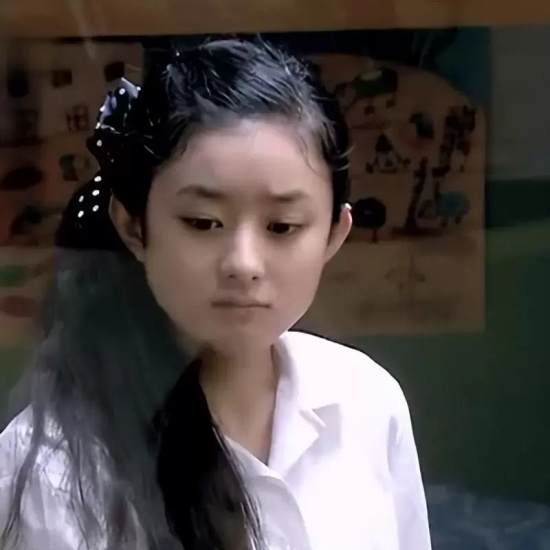凭什么一个中专生十年后荣登福布斯？女星赵丽颖个人学历简介资料