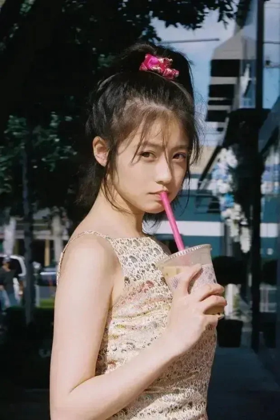 刚出道就被誉为福冈第一美少女，今田美樱ins写真美图赏析
