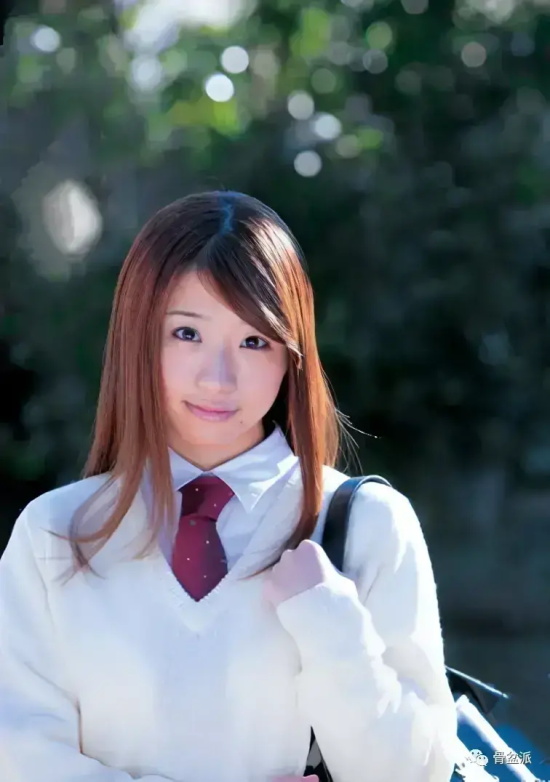 情趣小恶魔初美沙希美图分享,四冠女王!