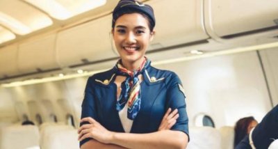 ​报高铁乘务条件（高铁乘务员任职有哪些要求）