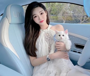 ​网红雅典娜liya被打重伤吐血最后被铁球砸的被虐视频照片是真的吗