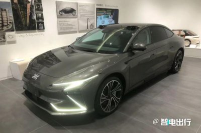 ​智己新L7配置曝光，4S店卖25万 降9万！紧跟比亚迪