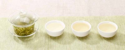 ​天山白是纯白还是珍珠白色，天山白是纯白还是珍珠白好看