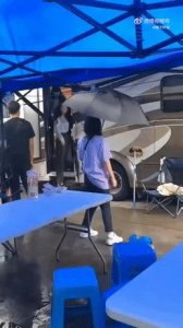 ​明星片场待遇越来越好，演技却越来越烂，和老戏骨对比太讽刺
