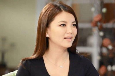 ​王岳伦身价是多少个亿妻子李湘很有商业头脑