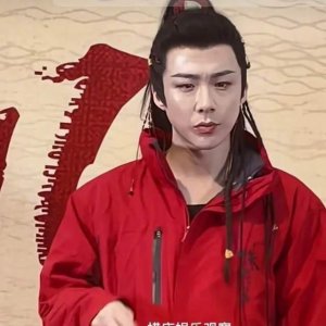 ​《珠帘玉幕》谁在磨皮？赵露思和刘宇宁粉丝再次开打，输的只有它