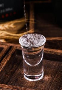 ​cricova93红酒多少钱(cricova红酒多少钱一瓶)