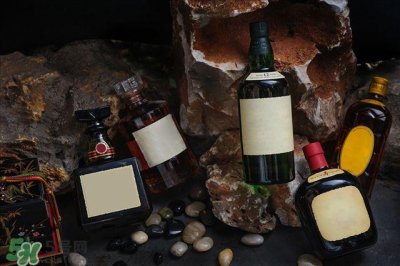 ​喝了红酒可以吃榴莲吗 红酒和榴莲能一起吃吗