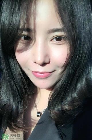 美宝莲黑金气垫怎么样 美宝莲黑金气垫色号