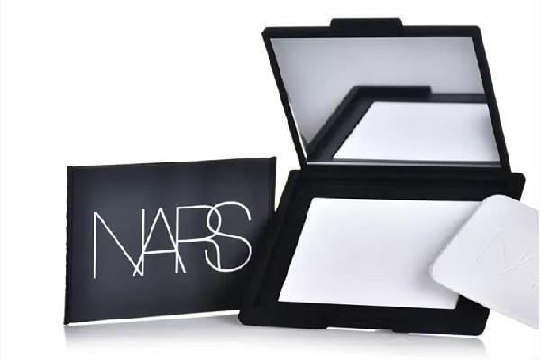 nars蜜粉饼脱盘怎么办 nars蜜粉饼可以用刷子吗 nars蜜粉饼脱盘怎么办 nars蜜粉饼可以用刷子吗