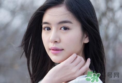 鼻子上长痘痘又红又肿是什么回事?怎么办?