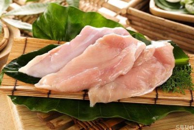 ​鸡胸肉没炸熟什么样 吃了没炸熟的鸡胸肉怎么办