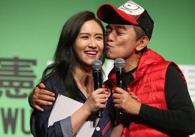 ​吴宗宪父女是不是有什么 吴宗宪女儿是亲生的吗
