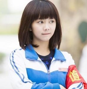​娱乐圈8位天生“娃娃脸”女明星，将近30岁的她演高中生青春依旧