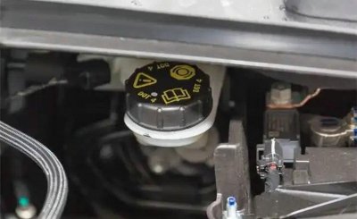 ​刹车油多久换一次手动挡
