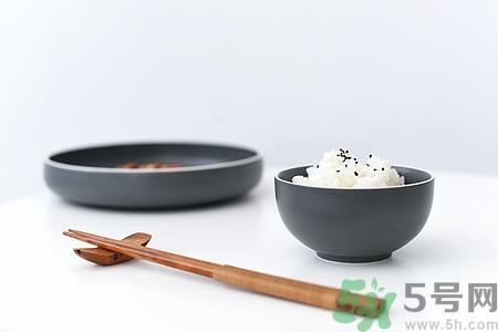 不吃米饭可以减肥吗?不吃米饭对身体有害吗