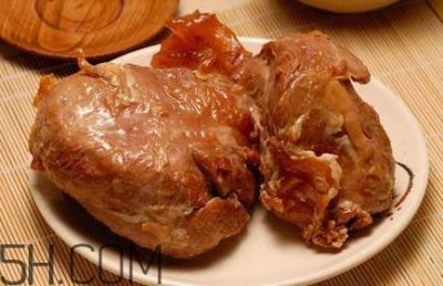 ​酱牛肉有点粘了怎么办？酱牛肉为什么会变绿