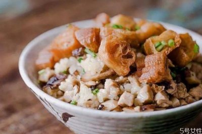 ​糯米饭怎么做好吃 糯米饭的简单做法