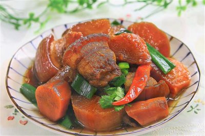 ​萝卜炖肉的家常做法 煮出入口即化的卤肉