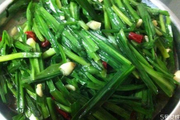 蒜苔有什么营养价值呢 吃蒜苔有什么好处