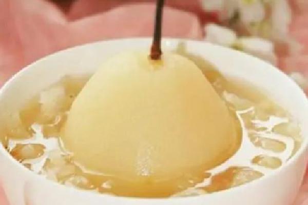 冰糖炖雪梨用黄冰糖还是白冰糖 冰糖炖雪梨放多少冰糖合适