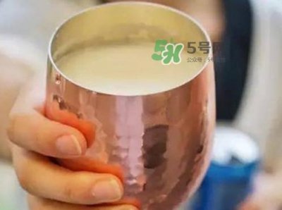 ​奶啤是酸奶的一种吗？奶啤会不会醉？