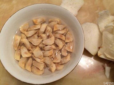 ​柚子籽可以吃吗 柚子大籽和小籽区别