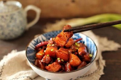 ​红烧肉可以用高压锅做吗 红烧肉用高压锅压几分钟最合适