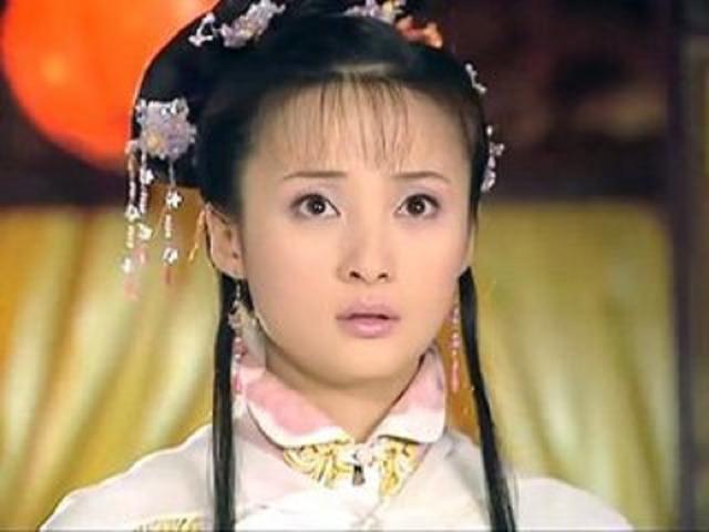 她一哭就让人心疼不已，纵使年华老去，仍让人心生怜惜
