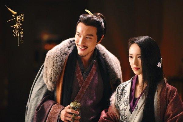 《三国机密》里的郭嘉，风流浪子，帅过张震，现实中却是宠妻狂魔