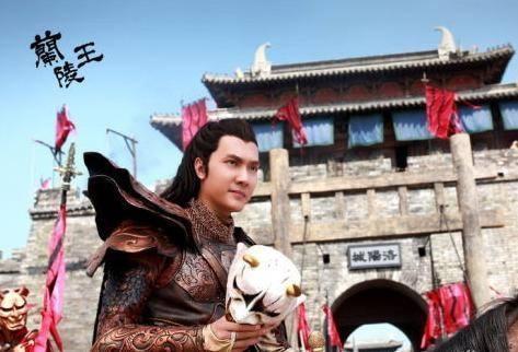 兰陵王打仗时候为什么戴面具？难道怕把敌人帅死？