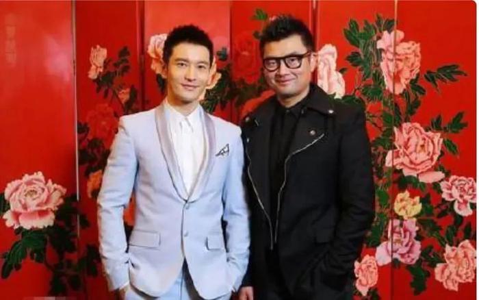 当红小花与经纪人恩断义绝？是钱没分够还是另有隐情