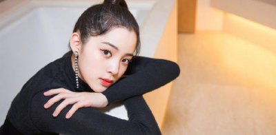 ​欧阳娜娜入学伯克利音乐学院，称许诺妈妈的三件事，会全部兑现