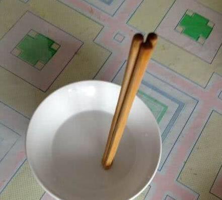 农村里的一些迷信，关于鬼神之说你们相信吗？反正我信！
