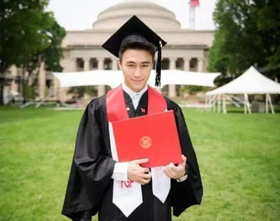 何猷君何超欣拼命考麻省，何超莲考ACCA，靠学习争宠好悲哀